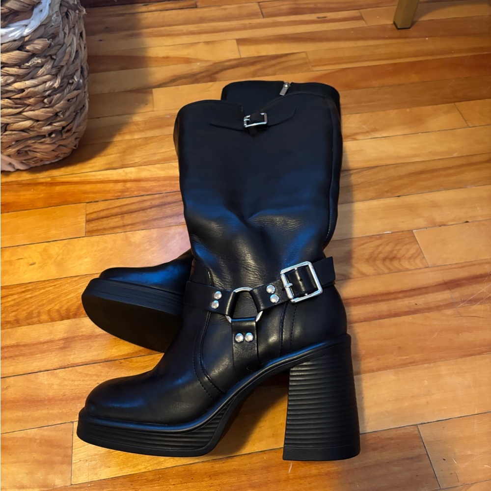 new gorgeous Steve Madden boots